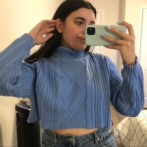 Purplish blue knit raw hem cropped sweater 💙